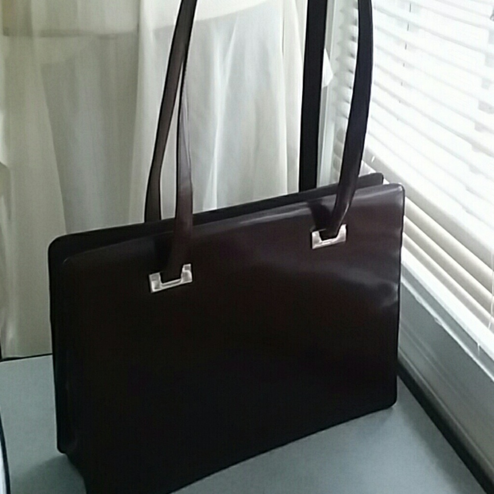 ENZO ANGIOLINI PATENT LEATHER HANDBAG/ TOTE